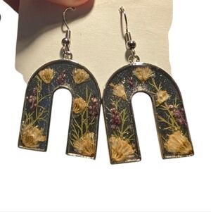 Floral Arch Earrings in Silver